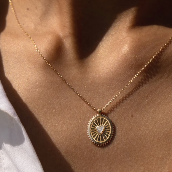 VRAI Inner Fire Medallion 14K 0.1CTW - Picture 2 of 4